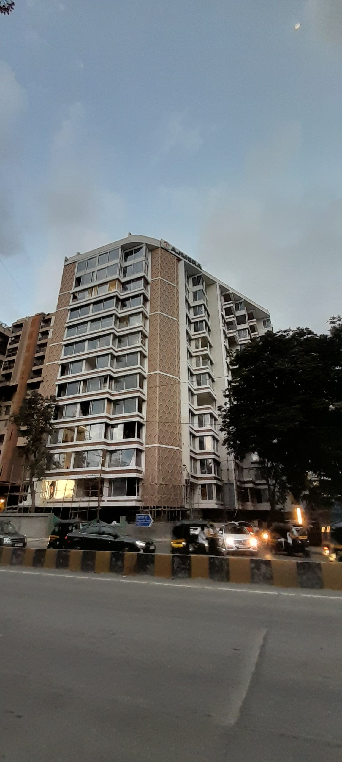 Flat for sale in Ajmera Prive, Juhu